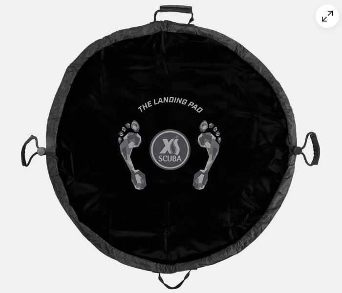 XS Scuba “The Landing Pad” – Wetsuit Changing Pad