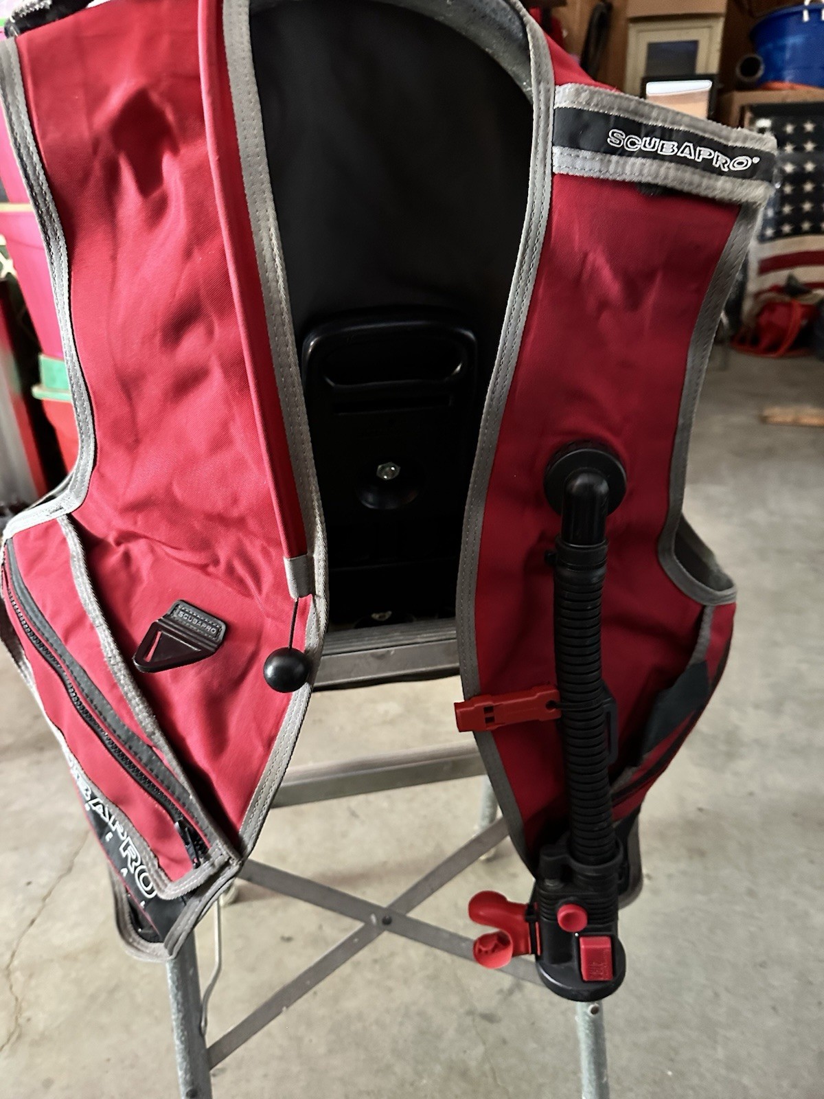 SCUBAPRO Finseal Scuba Diving Buoyancy Compensator – Size XL