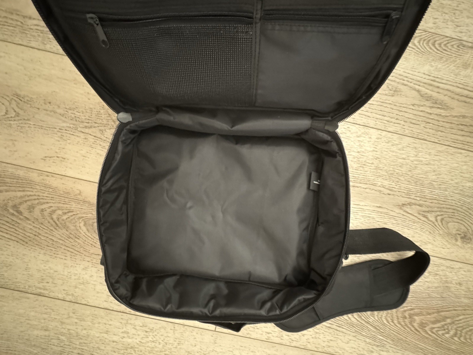 ATOMIC AQUATICS REGULATOR BAG WAY COOL! SOLID LARGE WITH STRAP!