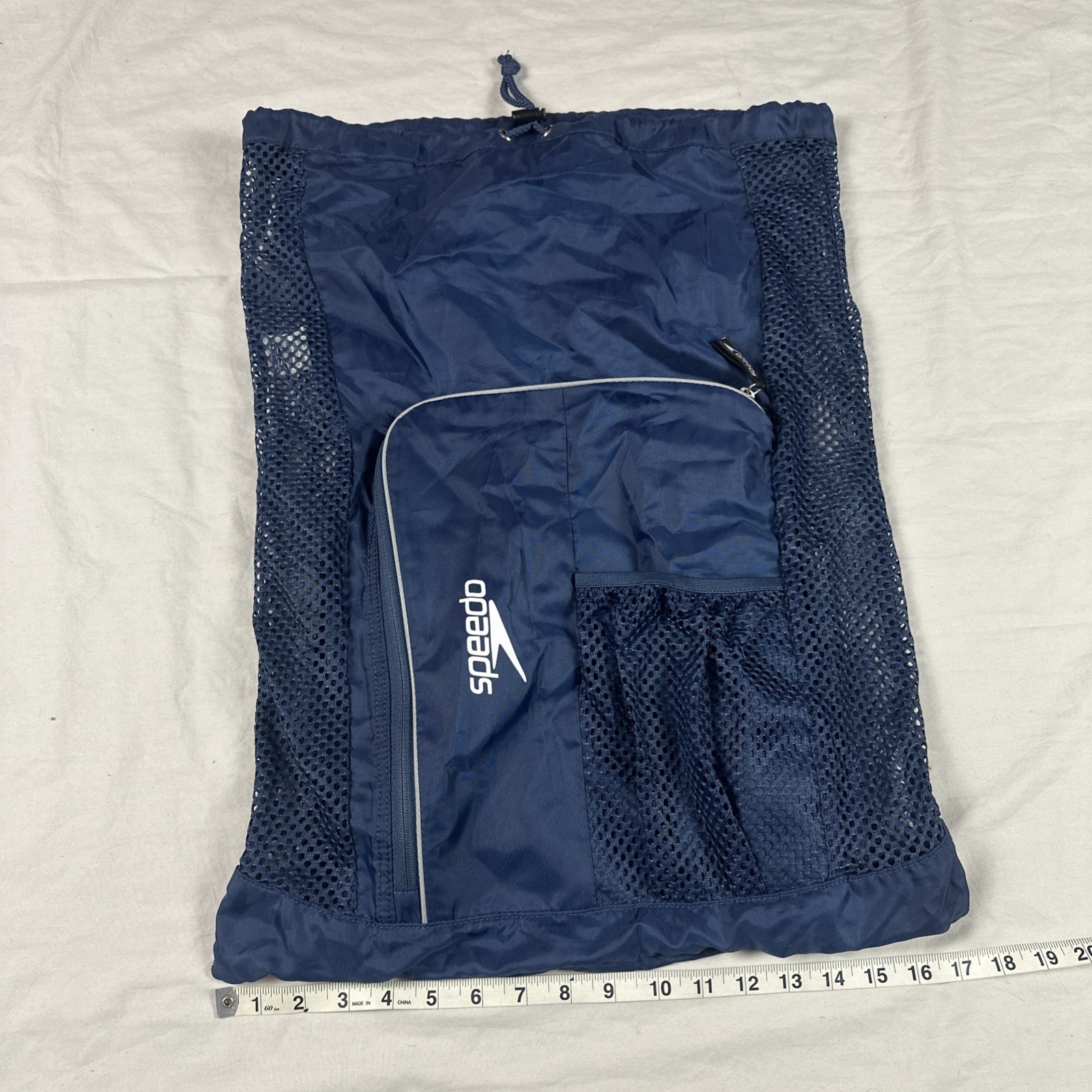 Speedo Backpack Ventilation Mesh Swim Equipment Bag – 24″ x 18″ Blue