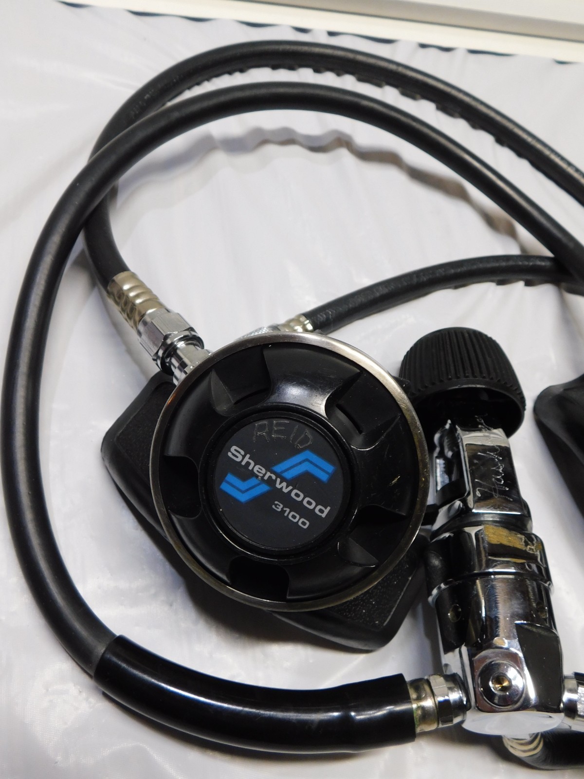 SHERWOOD 3100 SCUBA DIVING REGULATOR & SET