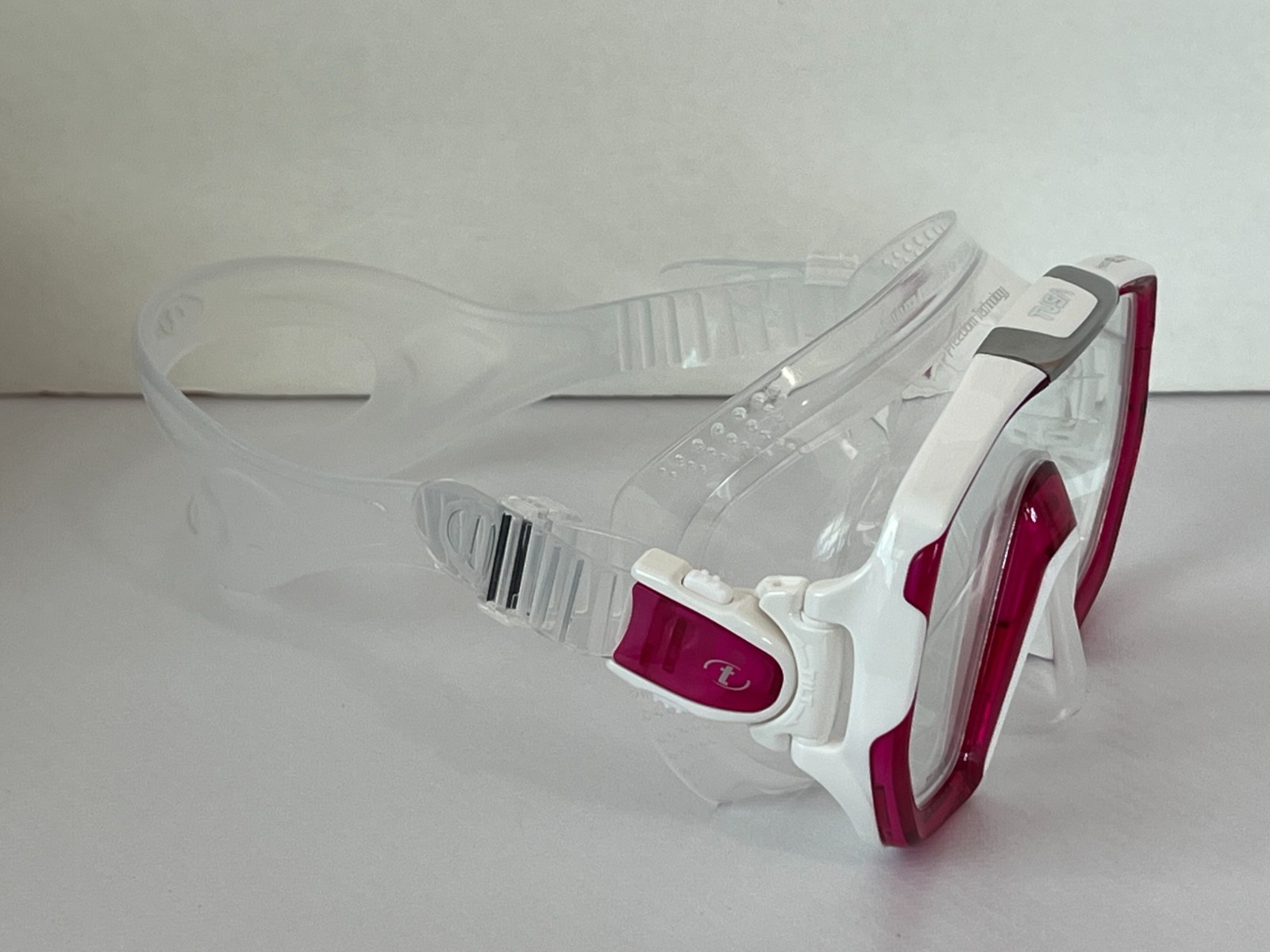 Tusa Freedom Elite Mask – Bougainvillea Pink – Open Box