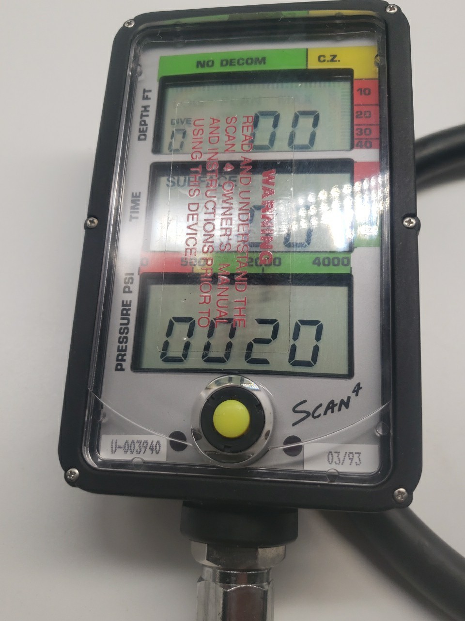 US Divers Aqua-Lung Scan 4 Computer with Hose Box And Battery Included