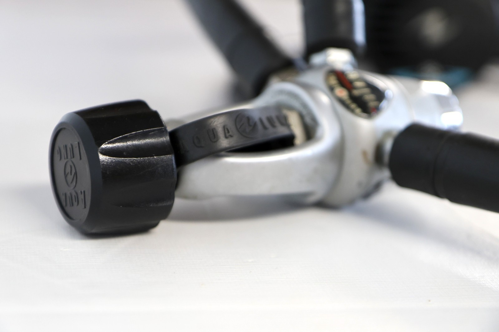 Aqua Lung Scuba Regulator & Mouthpc – Glacia, Titan, Oceanic [UNTESTED; PARTS]