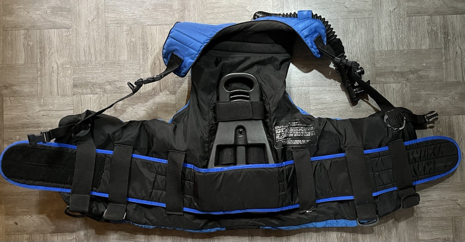 Sherwood Scuba Freedom Vest Men’s Size XL Blue Black X-Large Dive Swim