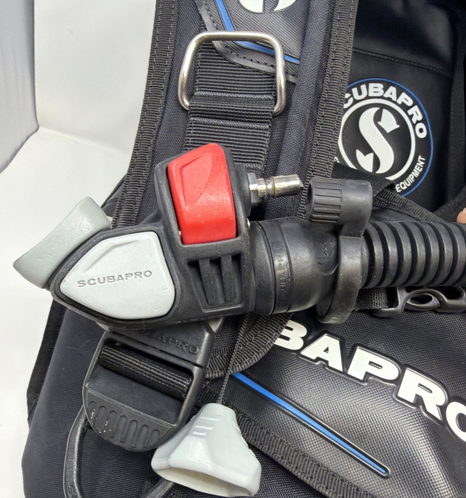 SCUBAPRO Level Scuba Diving BCD for Recreational Scuba Diving Size SMALL