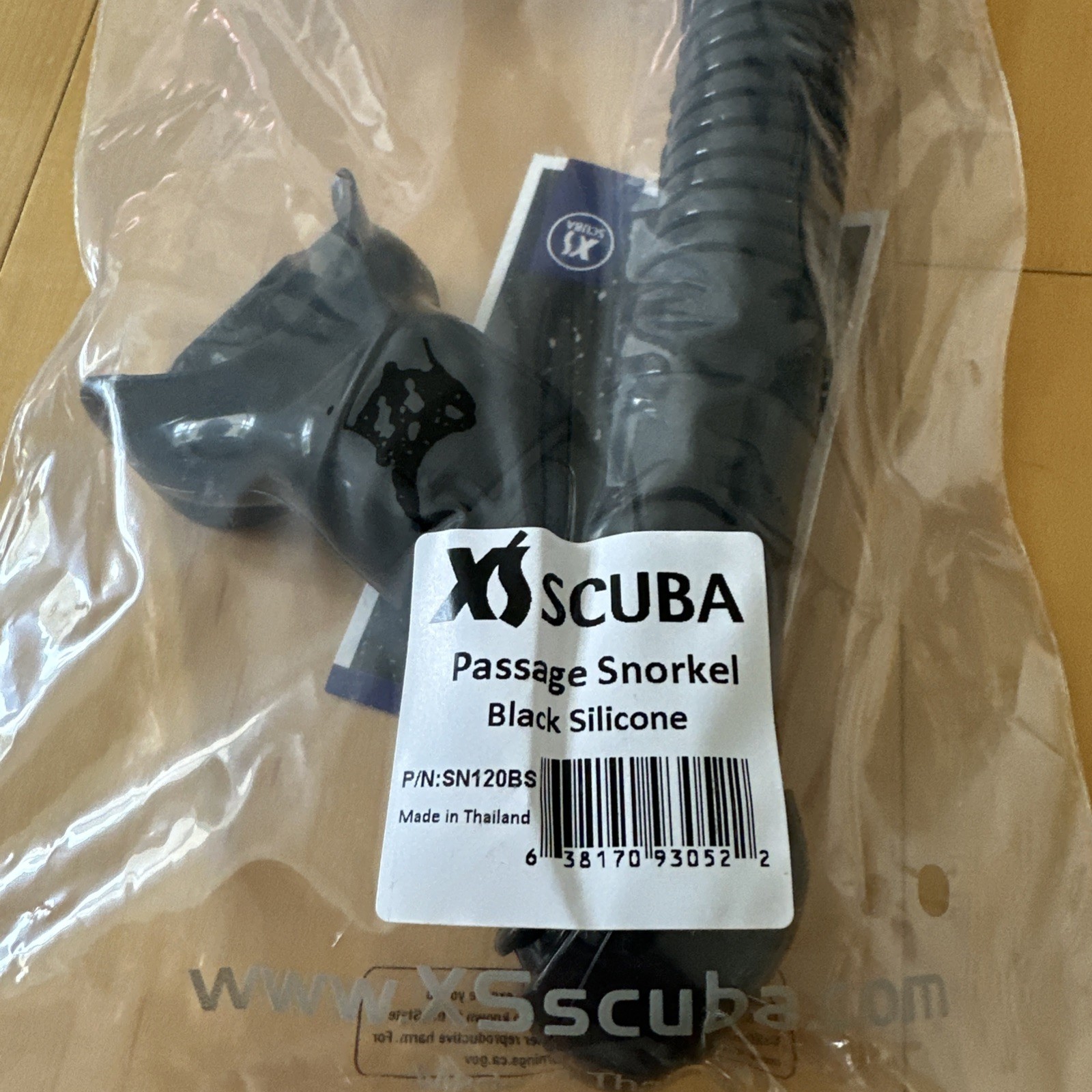 XS Scuba Passage Dry Snorkel – Black Silicone