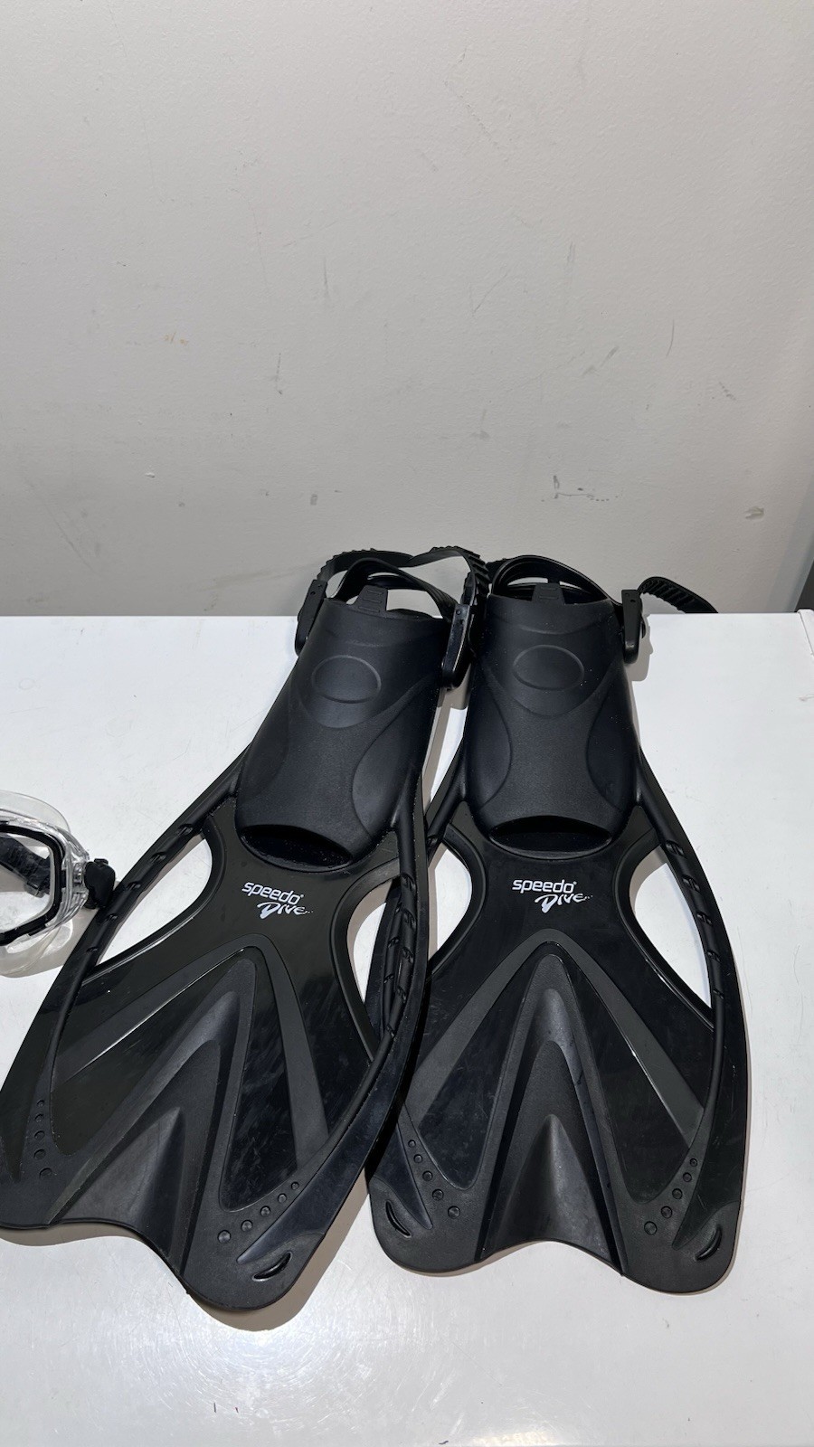 Speedo Dive Snorkel Set (Fins, Mask and Snorkel) Small/Med 6-8 Used