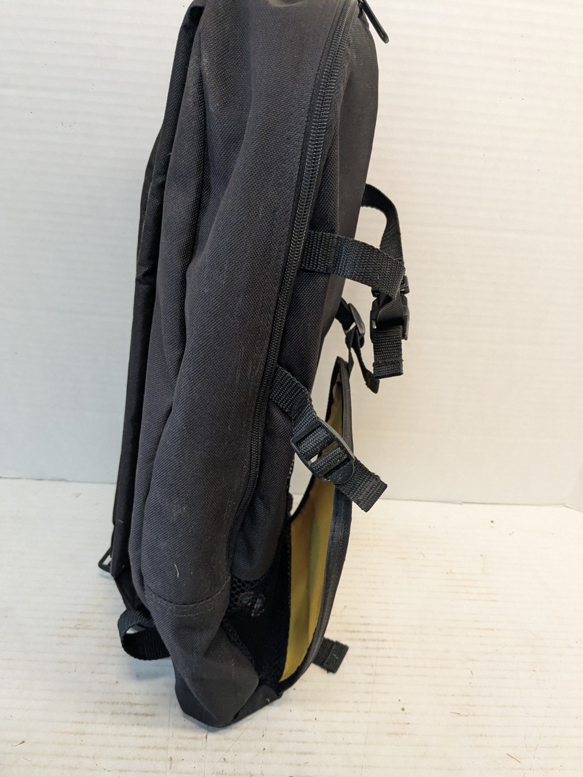 Body Glove Snorkeling Travel Backpack Black Yellow Zipper