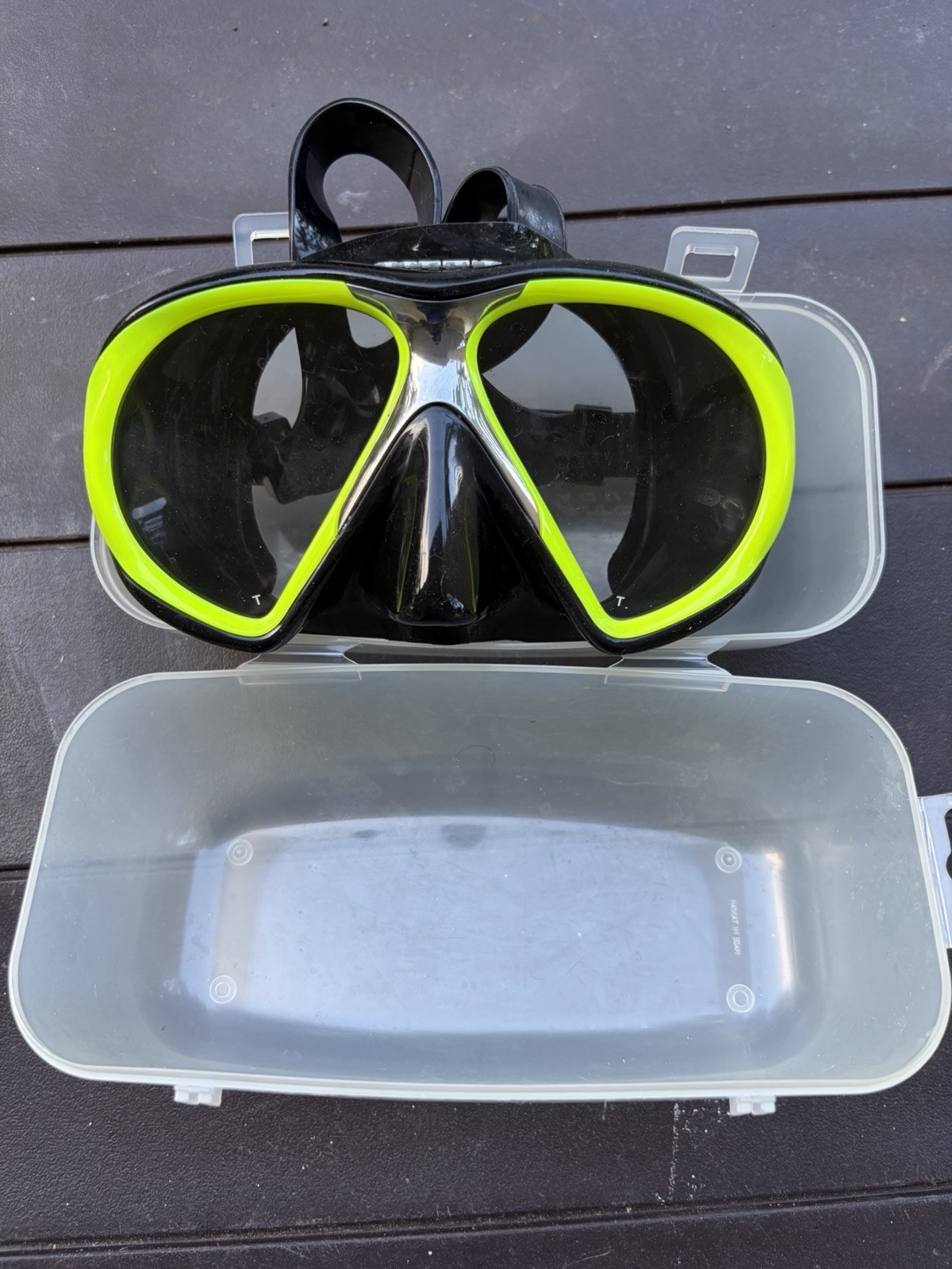 Atomic Aquatics Subframe Scuba Mask Black/Yellow (MEDIUM FIT)