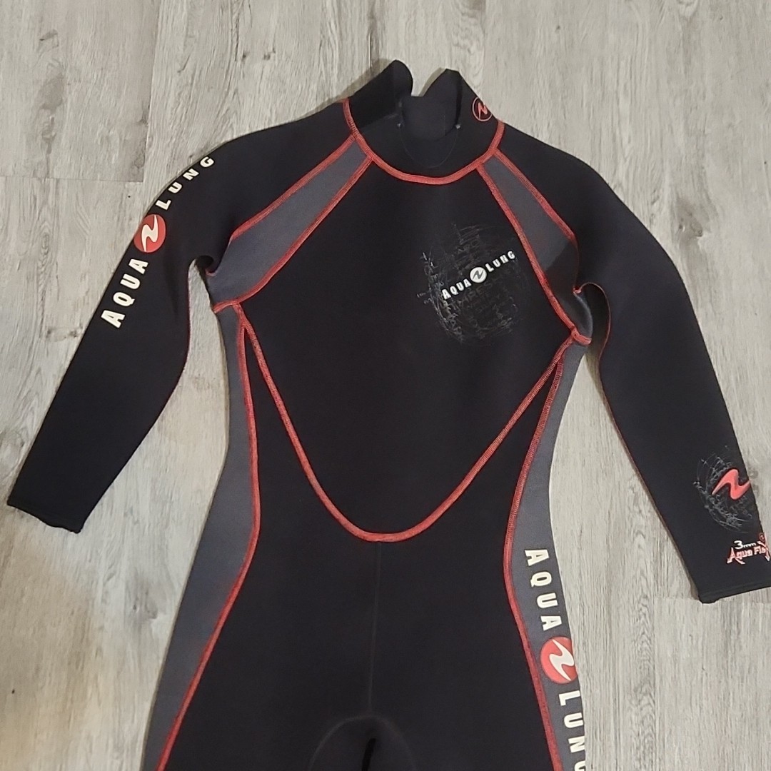 AQUA LUNG SWIMSUIT