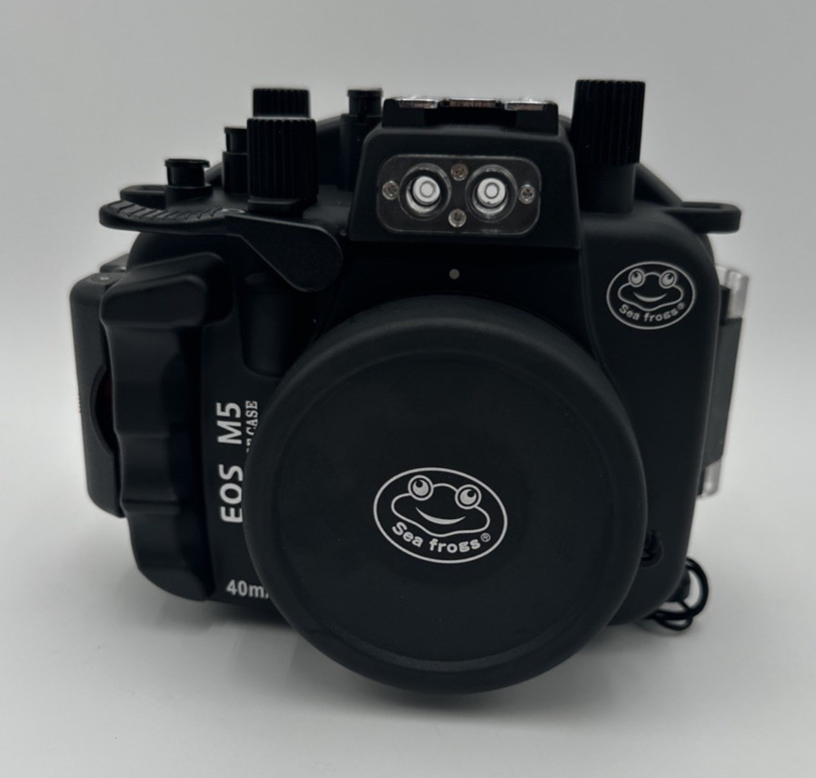 Sea Frogs 40m / 130ft Waterproof Scuba Camera Housing Case For EOS M5