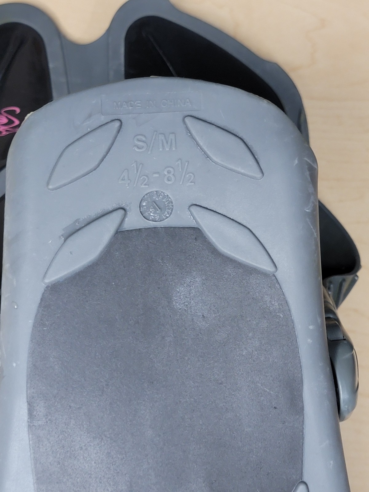 Seavenger Pink Snorkel Set – Fins, Mask, Snorkle Travel Bag – Size S/M