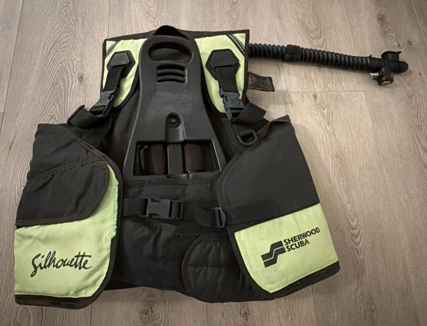 Sherwood Scuba BCD Scuba Diving Vest Medium | Green 💦💦