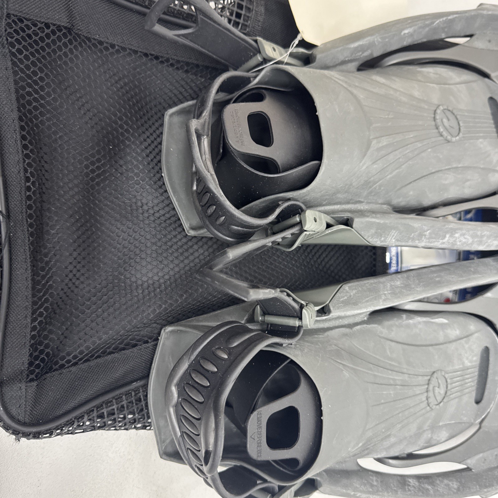 New Aqua Lung Sport Set Small/medium Men 4-8.5 Women 5-9.5