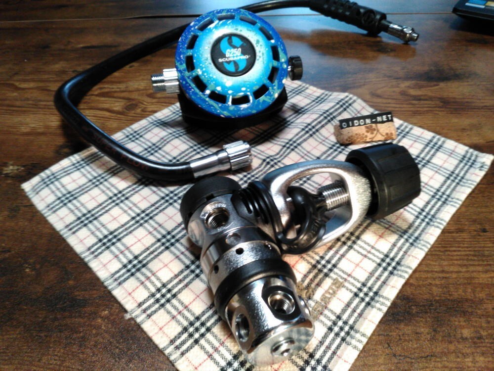 Rare VINTAGE Scubapro MK20/G250,HARD-TO-FIND, Good condition.