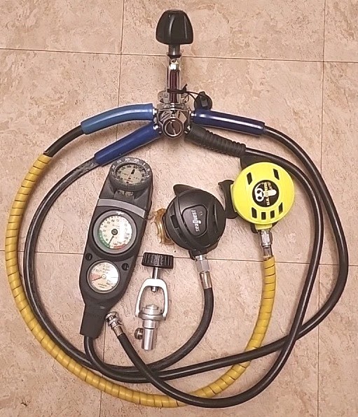 Suunto 3 Gauge Dive Computer Console Gauge Compass Scuba Sea quest UNTESTED