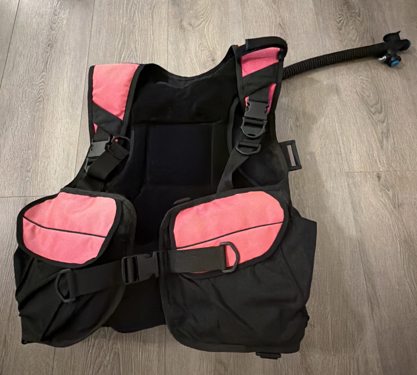 SeaPro Scuba Dive BCD Medium Buoyancy Compensator Vest Jacket Pink 💦