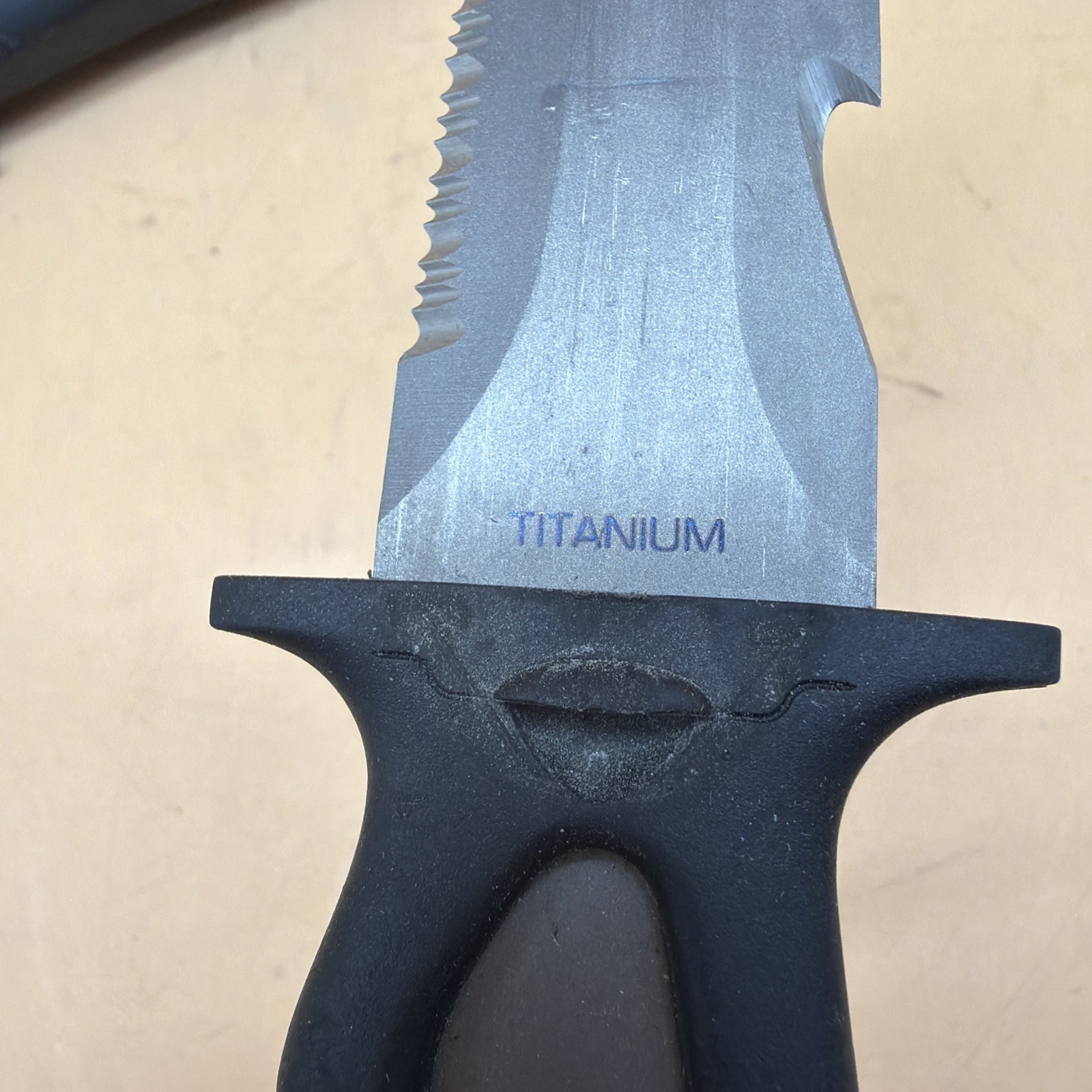 Scubapro Mako Titanium Dive Knife w/ Sheath – 3.5” Blade