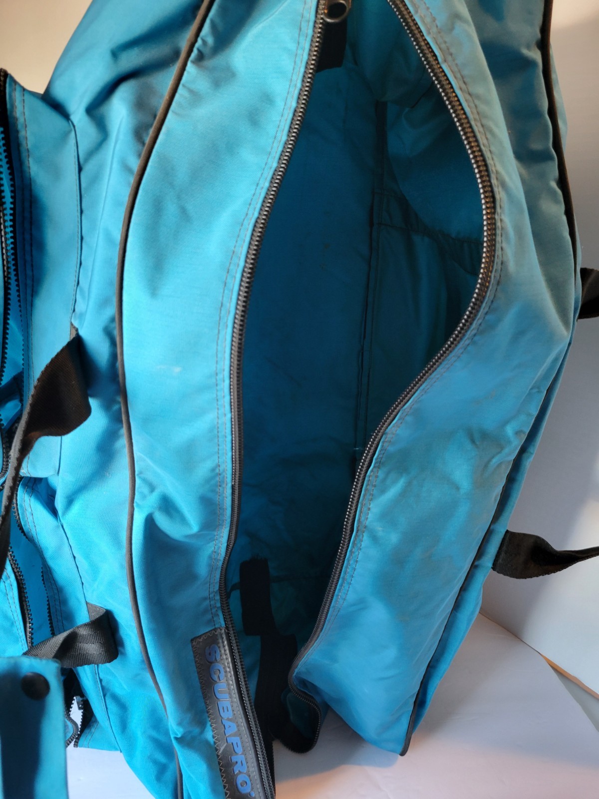 Scuba Pro Diving/scuba/snorkel gear bag Large zip strap & handles side pockets
