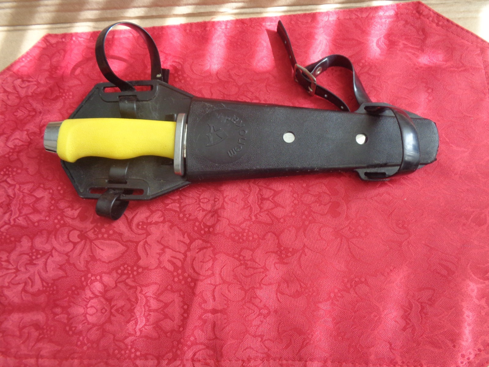 WENOKA 9097 divers Knife W/Sheath Japan