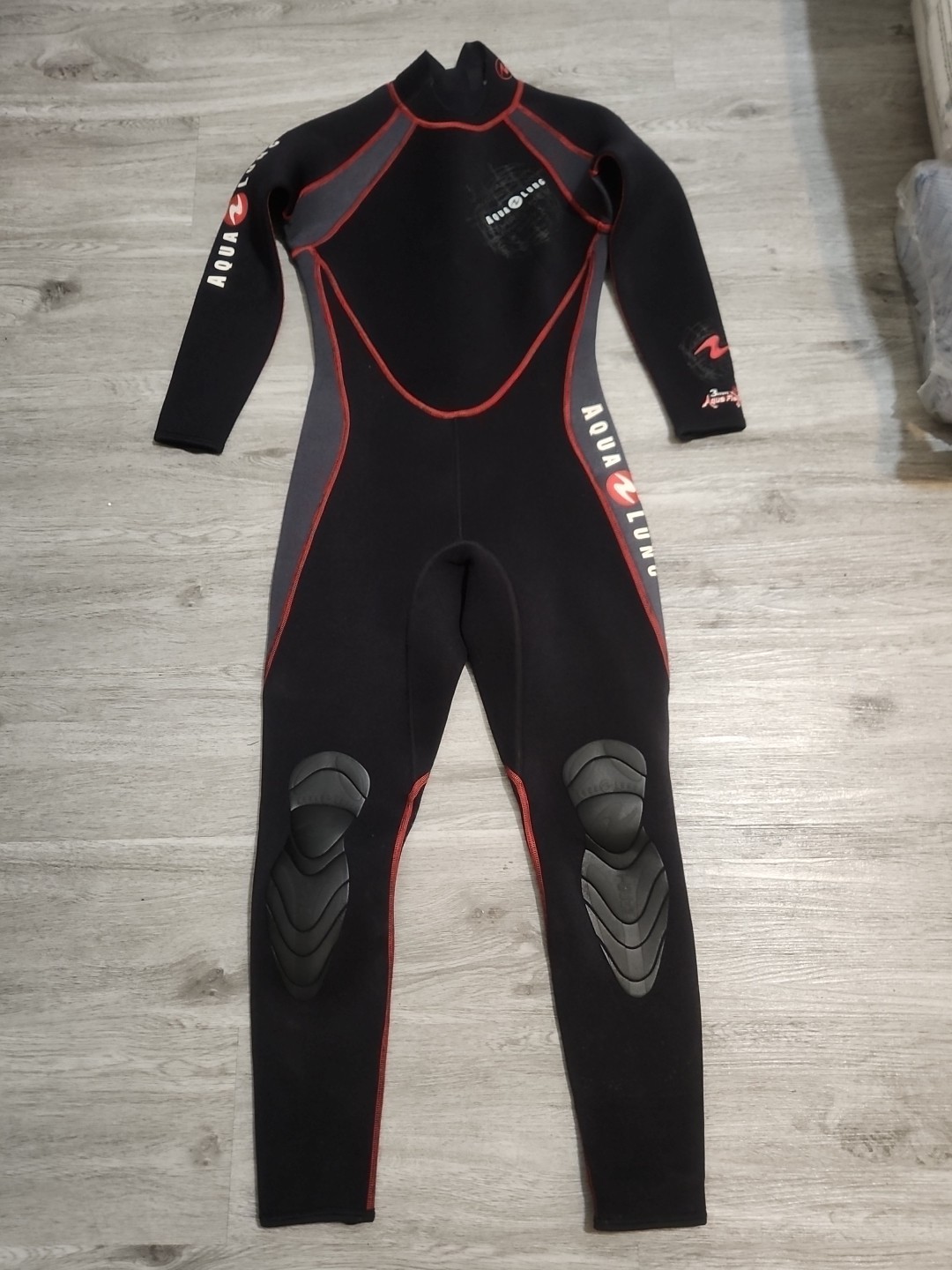 AQUA LUNG SWIMSUIT