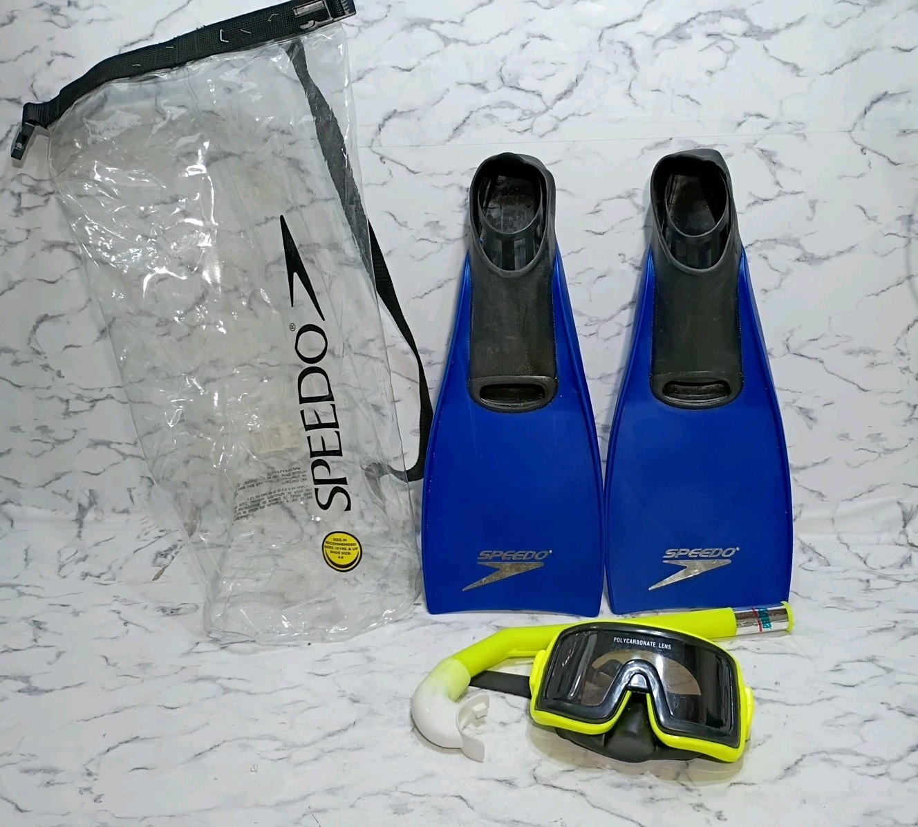 Speedo Short Swim Fins And Full-face Snorkel mask with dry-top Snorkel Orig. Bag