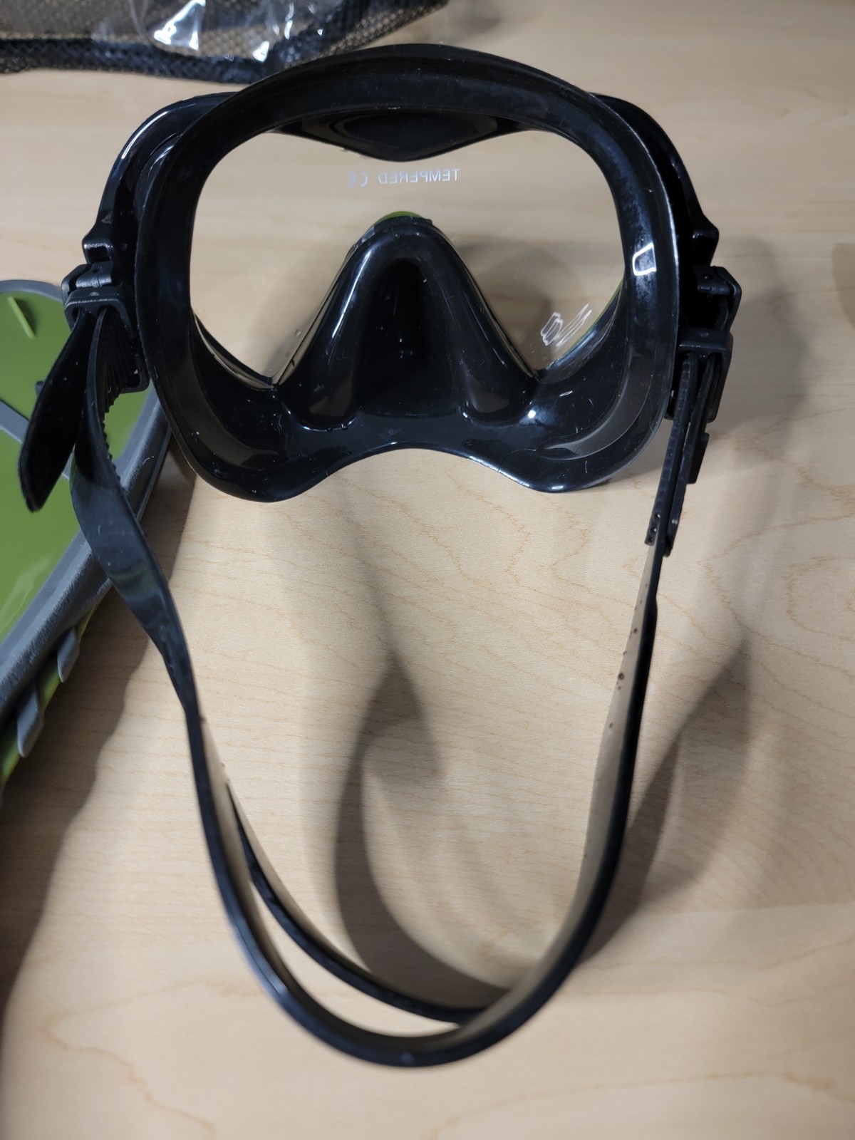 Seavenger Green Snorkel Set – Fins, Mask, Snorkle Travel Bag – Size XL