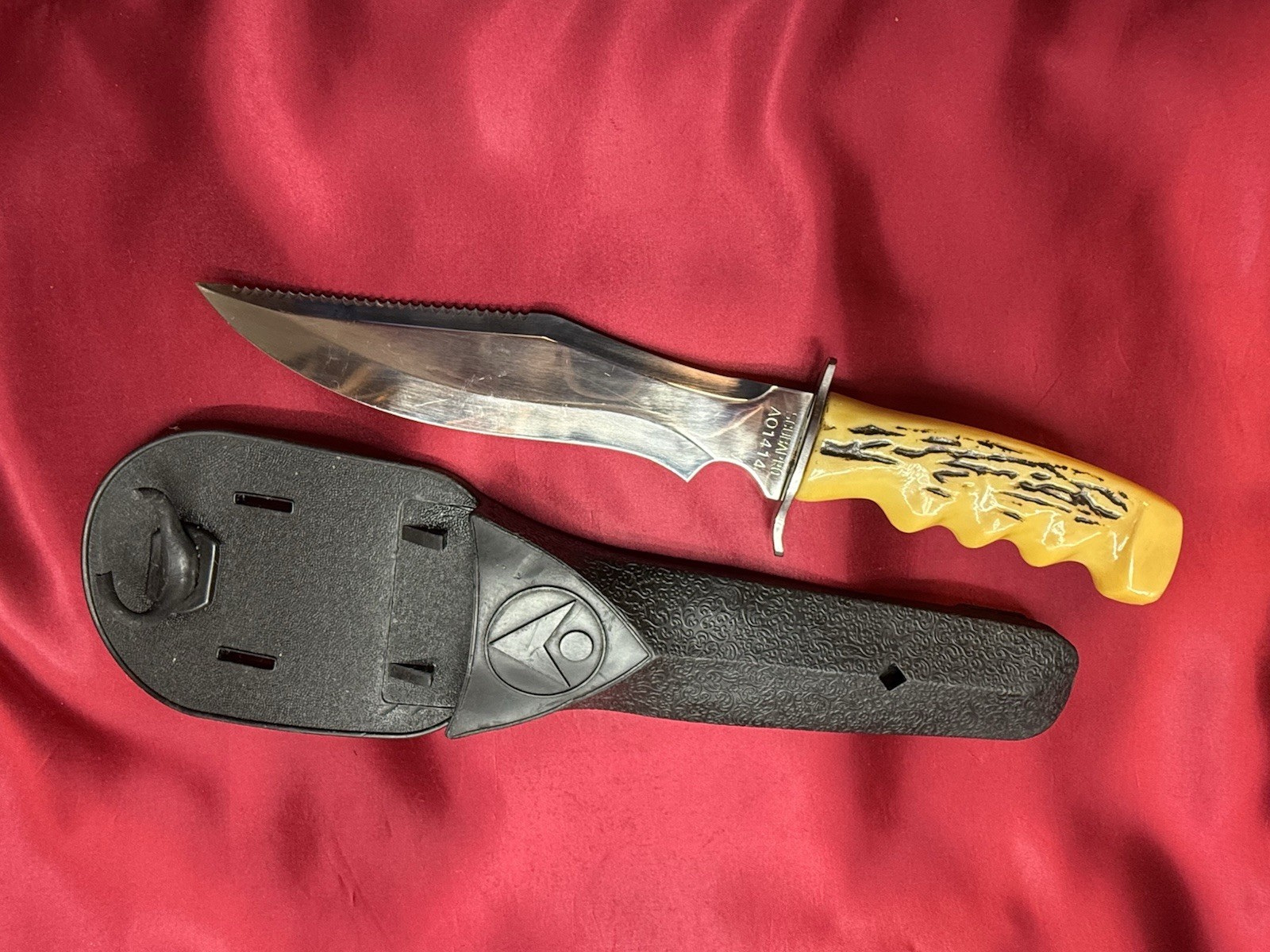 Vtg ScubaPro Diving, Camping , Scuba Knife AO1414 With Sheath Made In Italy