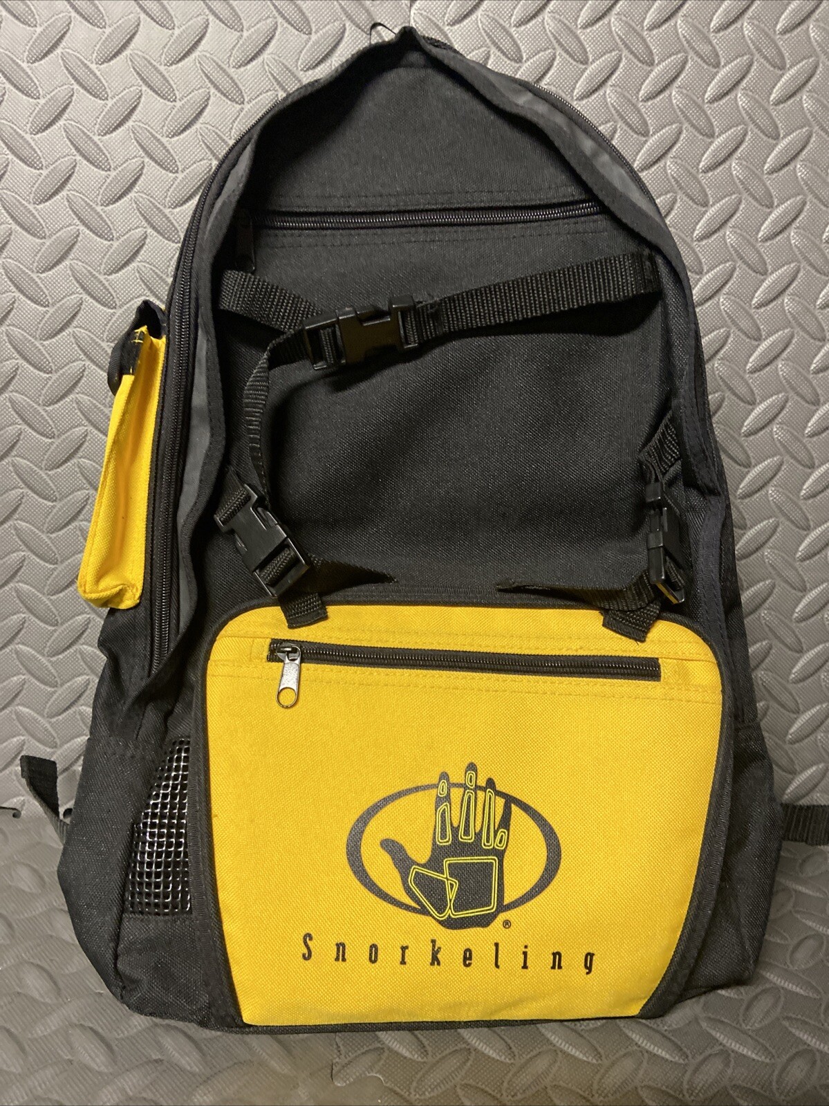 Body Glove Snorkeling Travel Backpack Black Yellow Zipper Pockets 59
