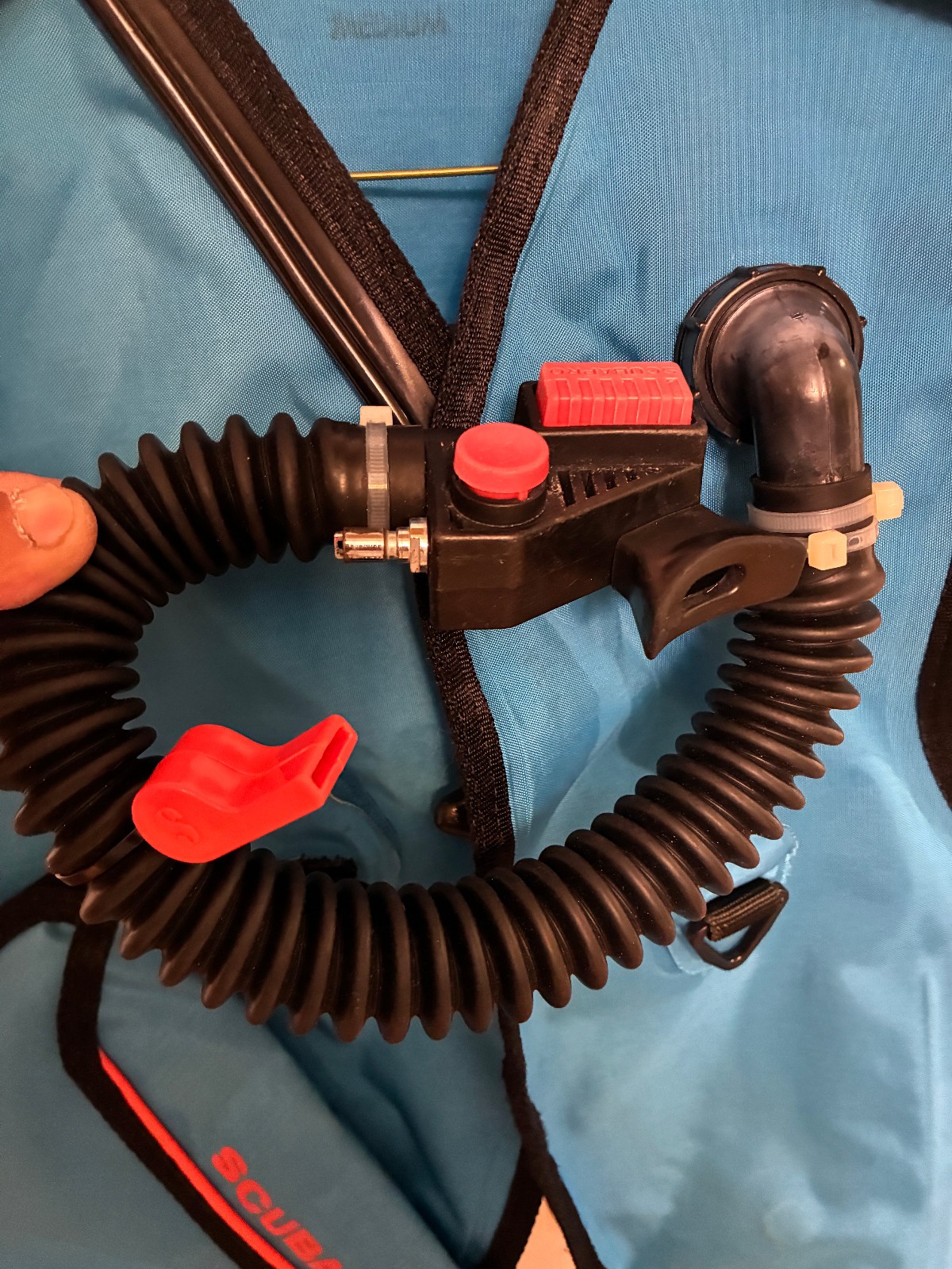 Scubapro G250 + S600 + 3000 PSI First Stage + BCD (M) + Oceanic DataMax Pro