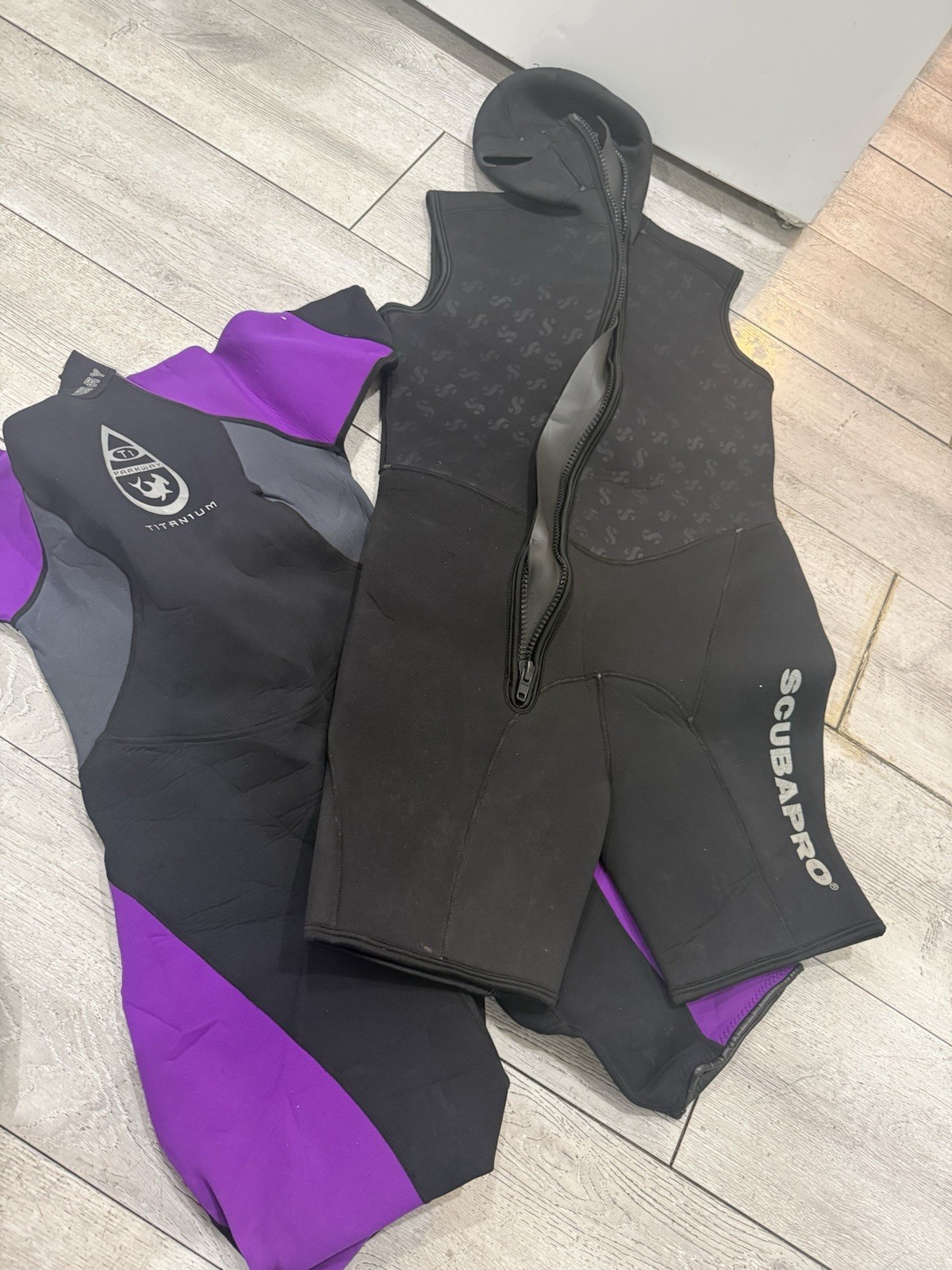 Scubapro Black Scuba Tank/Cylinder w/ Valve, Regulator & Gauges Lot