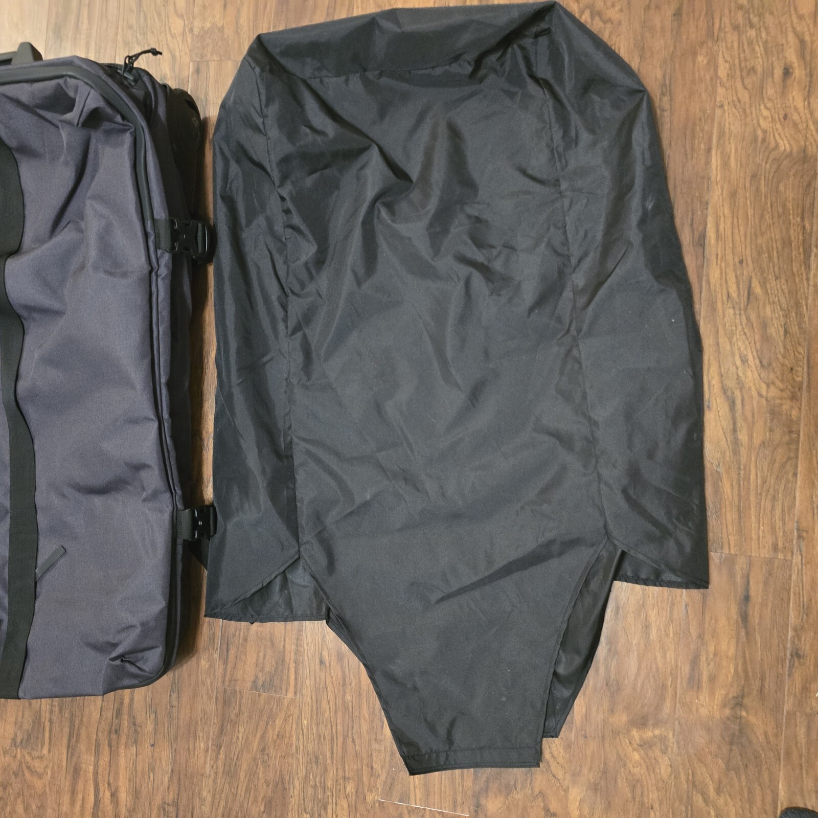 ScubaPro Definition Duo 118 Dive Bag Msrp $350 Gray With Travel Bag Cover
