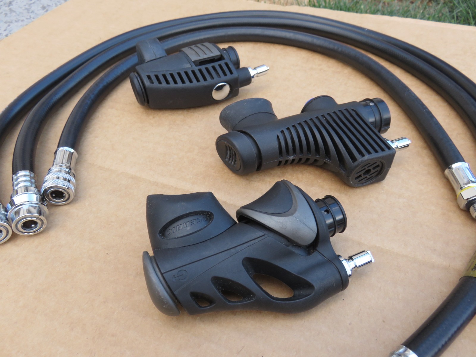 Bundle of Oceanic Quick Scuba Diving Hoses & Buoyancy Compensator Inflators