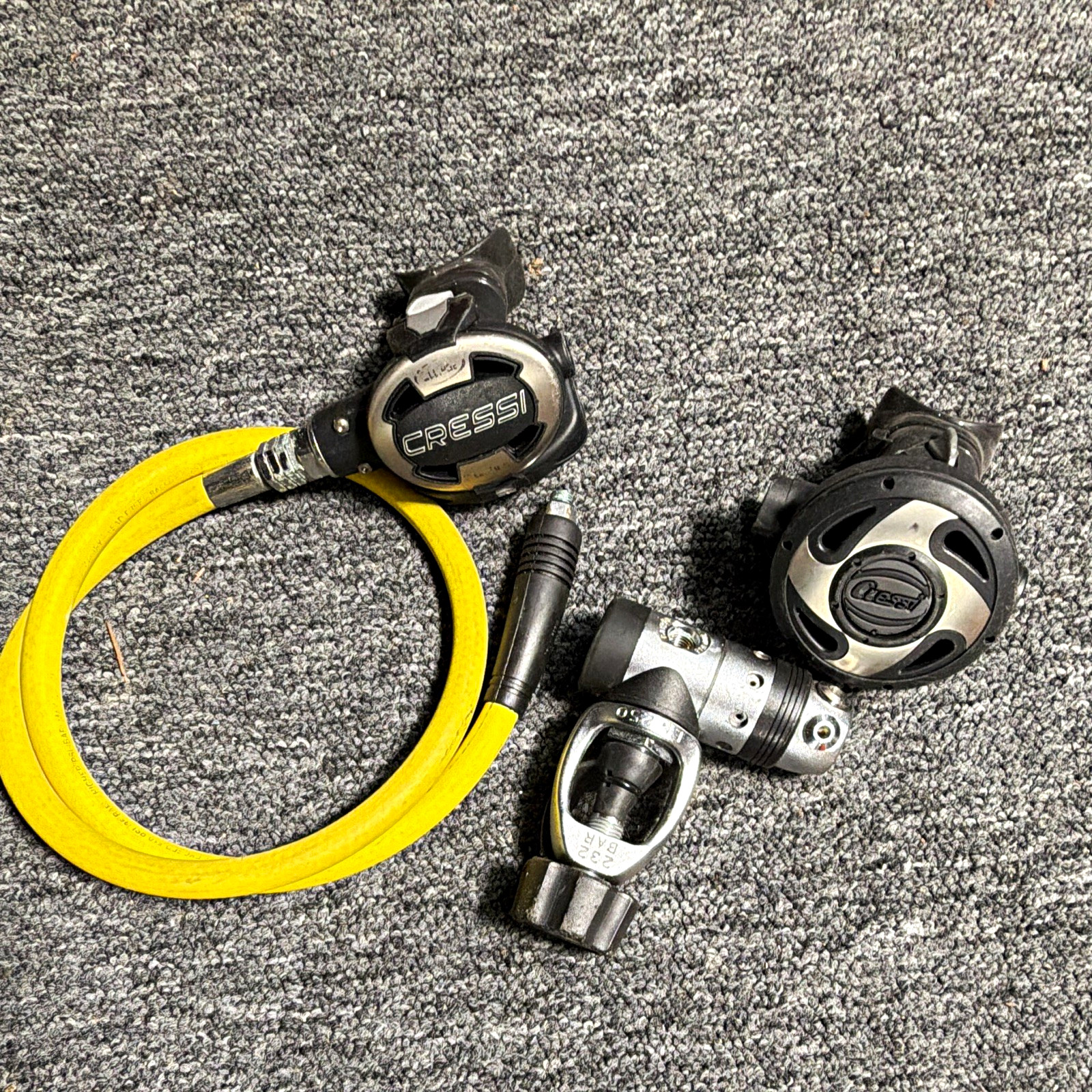 Cressi Scuba Regulator Set First and Second Stages