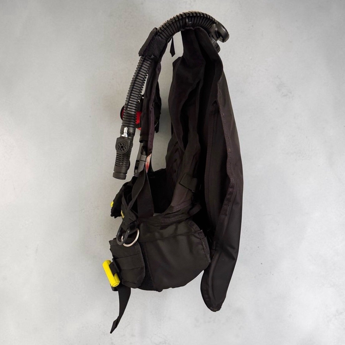 Aqua-Lung Malibu RDS Weight Integrated BCD SCUBA Dive Vest BC / Size Medium