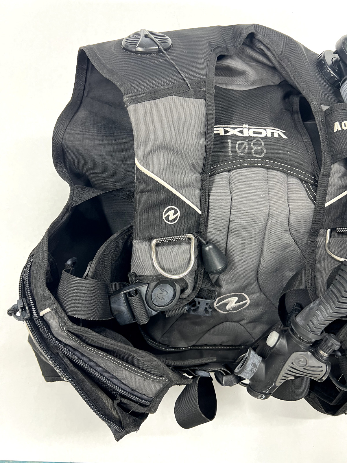 Aqua Lung Axiom BCD with Inflation Hose Used Weight Pouches Not Included