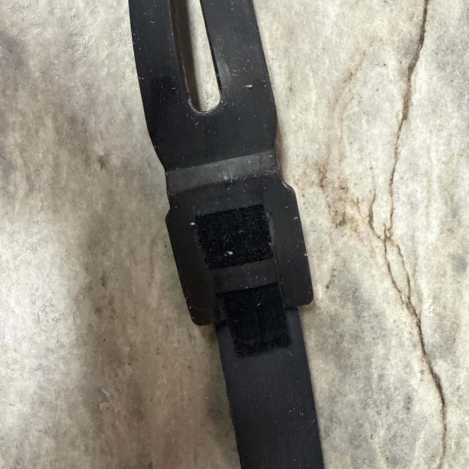 Vintage OEM NOS Underwater Kinetics black rubber mask strap 15/16” wide split