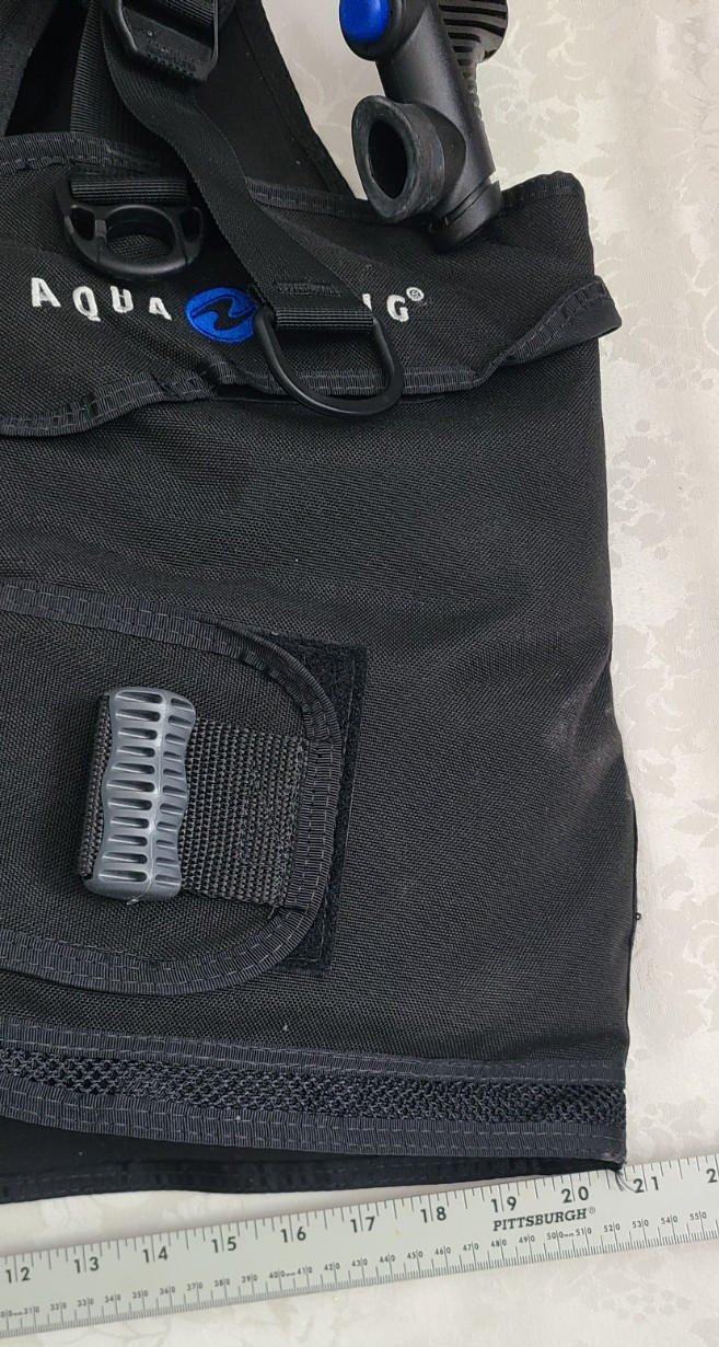 Aqua Lung Maverick RDS Dive Vest With Hose Size Large EXCEPTIONAL CONDITION