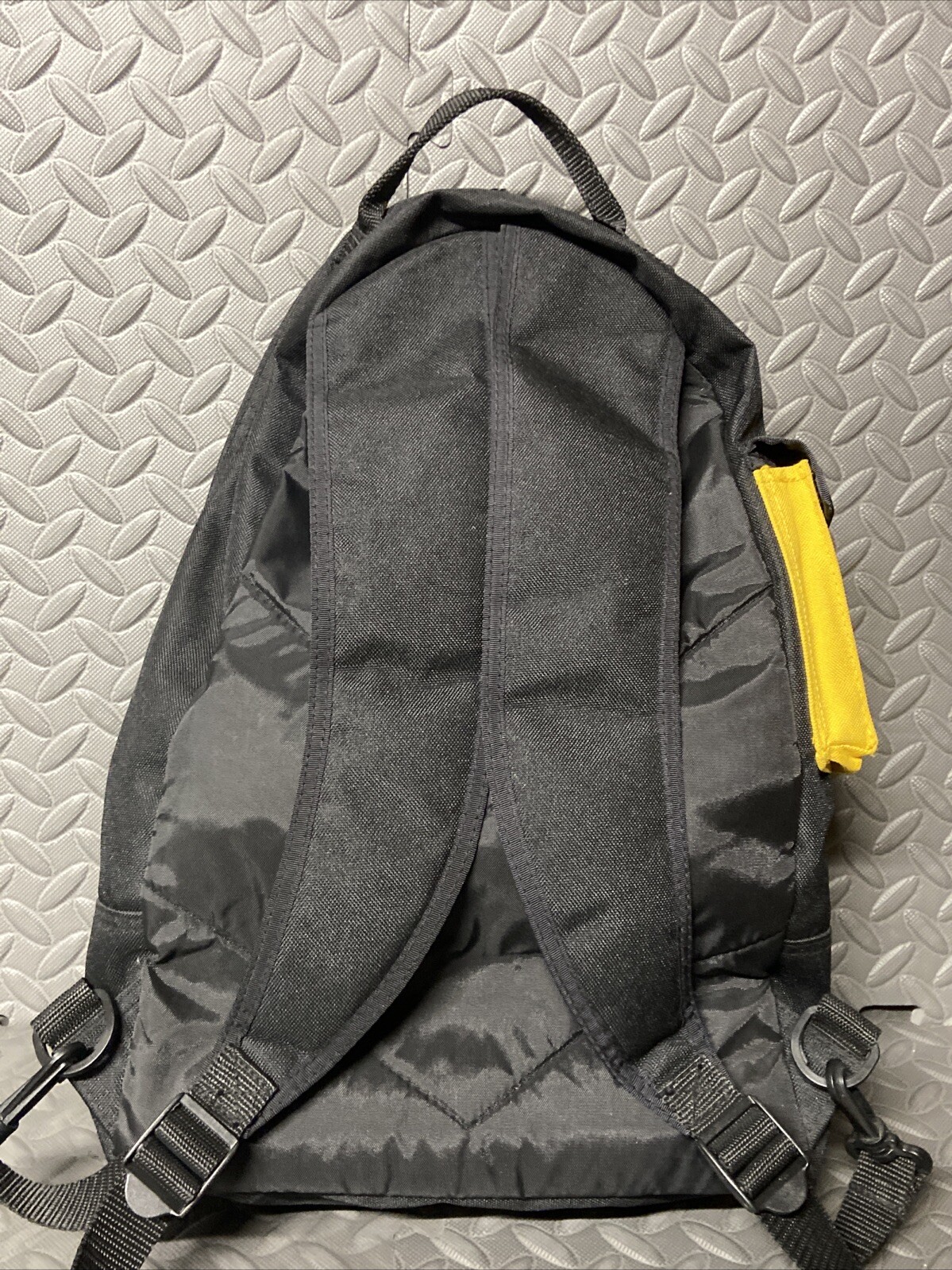 Body Glove Snorkeling Travel Backpack Black Yellow Zipper Pockets 59