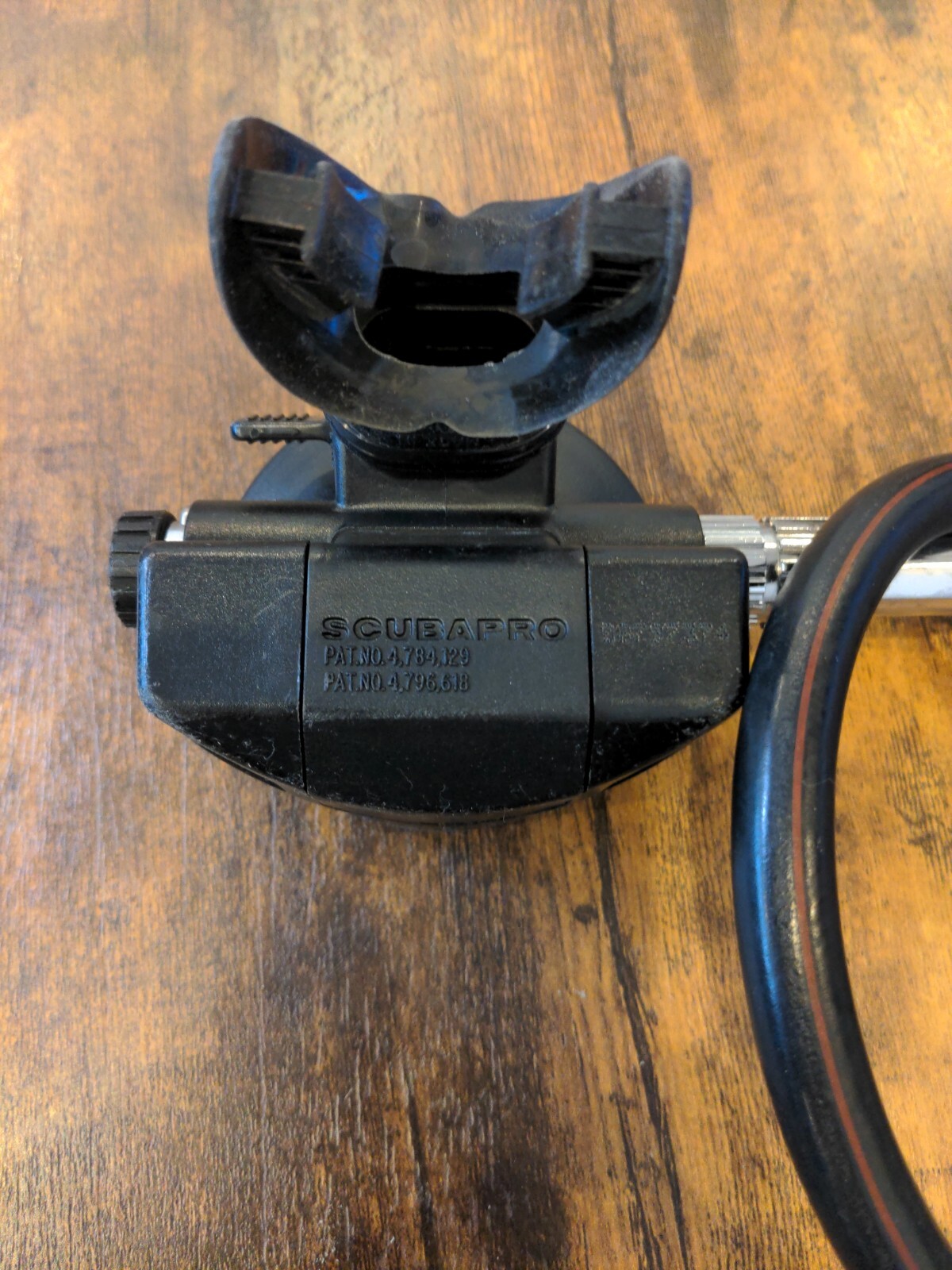 ScubaPro G250 with Hot Frame hand painted face cover 2nd stages