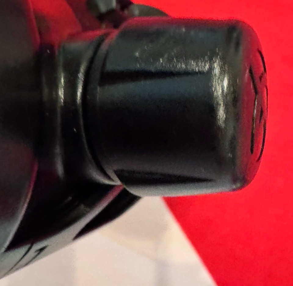 GENESIS GS2000 SCUBA REGULATOR AWESOME SOLID REG IN NICE CONDITION 2 AVAILABLE!