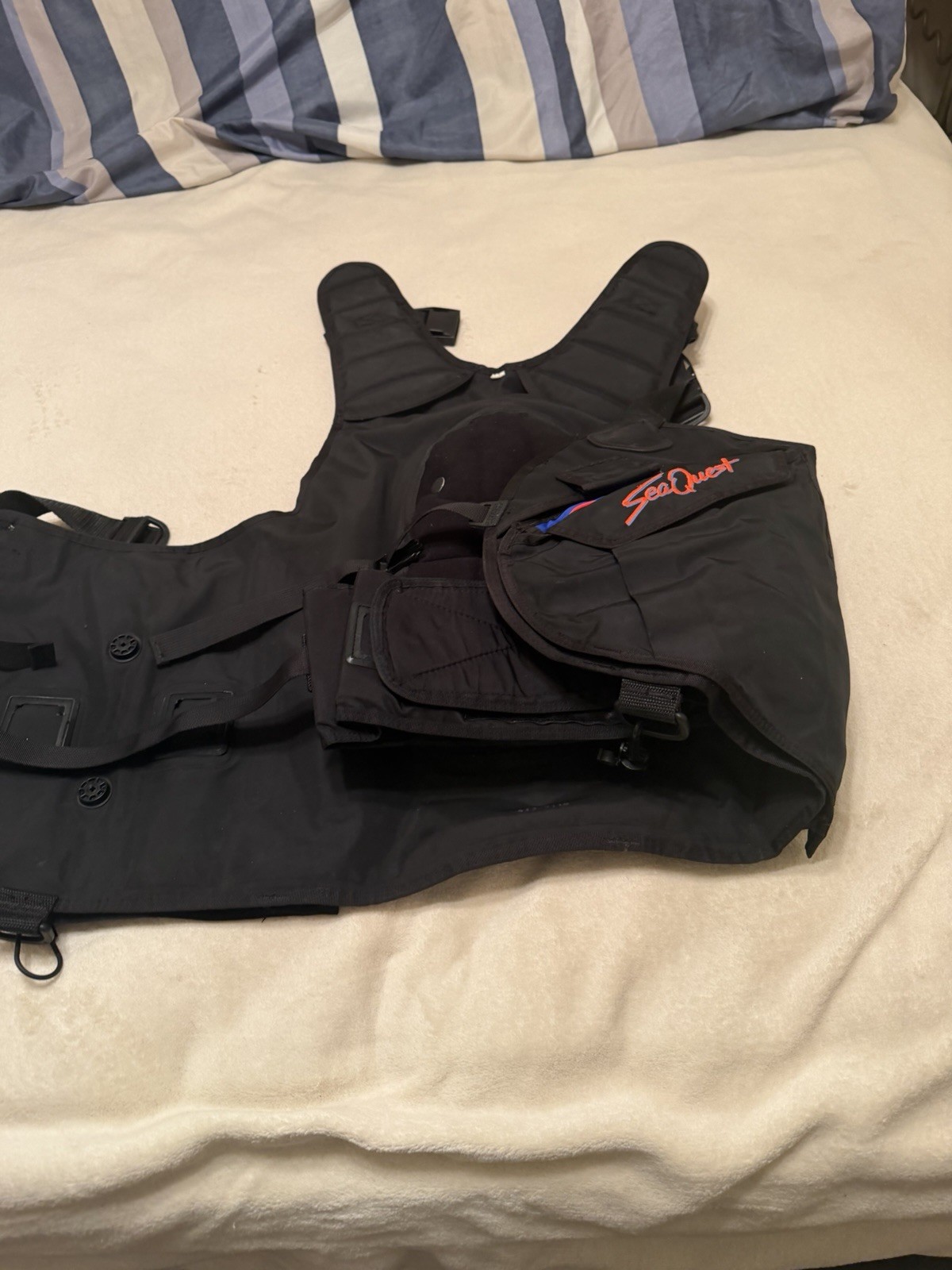 SEAQUEST DIVE VEST