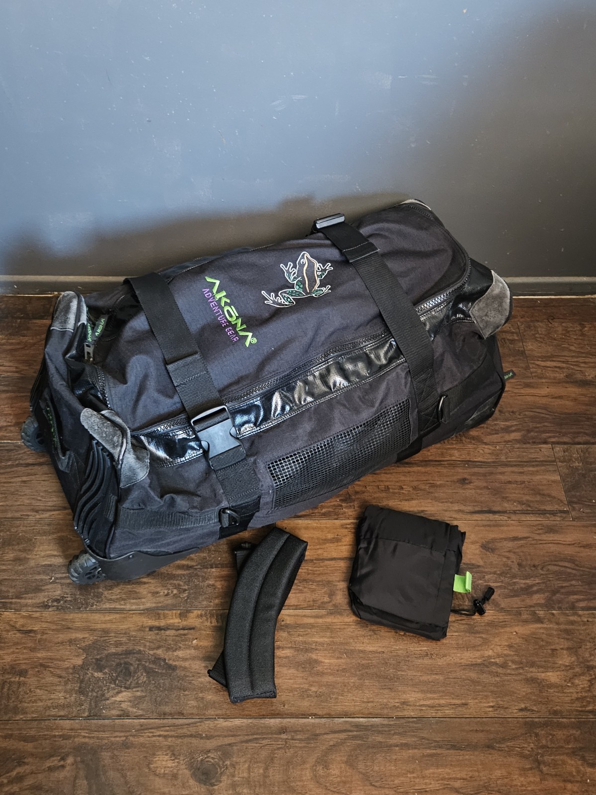 💥AKONA Adventure Gear Travel Scuba Dive Roller Bag BLACK 36″ x 15″ x 16″ #3