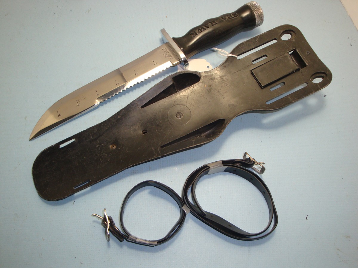 VINTAGE STAINLESS US DIVERS DIVE KNIFE SEA HAWK AQUALUNG WITH SHEATH STRAPS #36