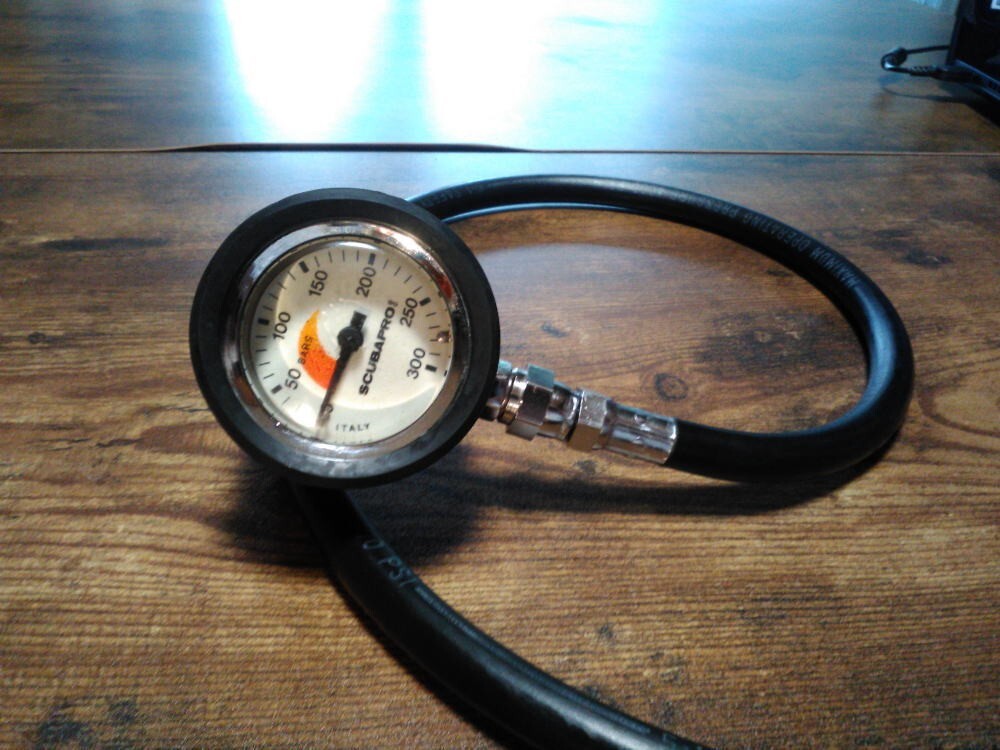 SCUBAPRO High-pressure Single Gauge #906 (Connector O-rings replaced)