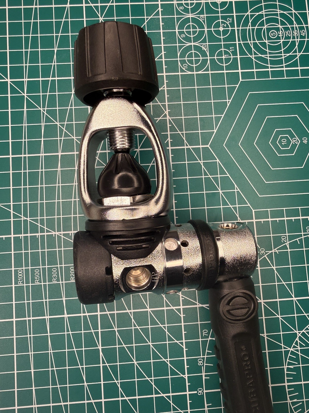 Scubapro Mk20/G250 Diving Regulator System w/Bag – Yoke- MINT CONDITION