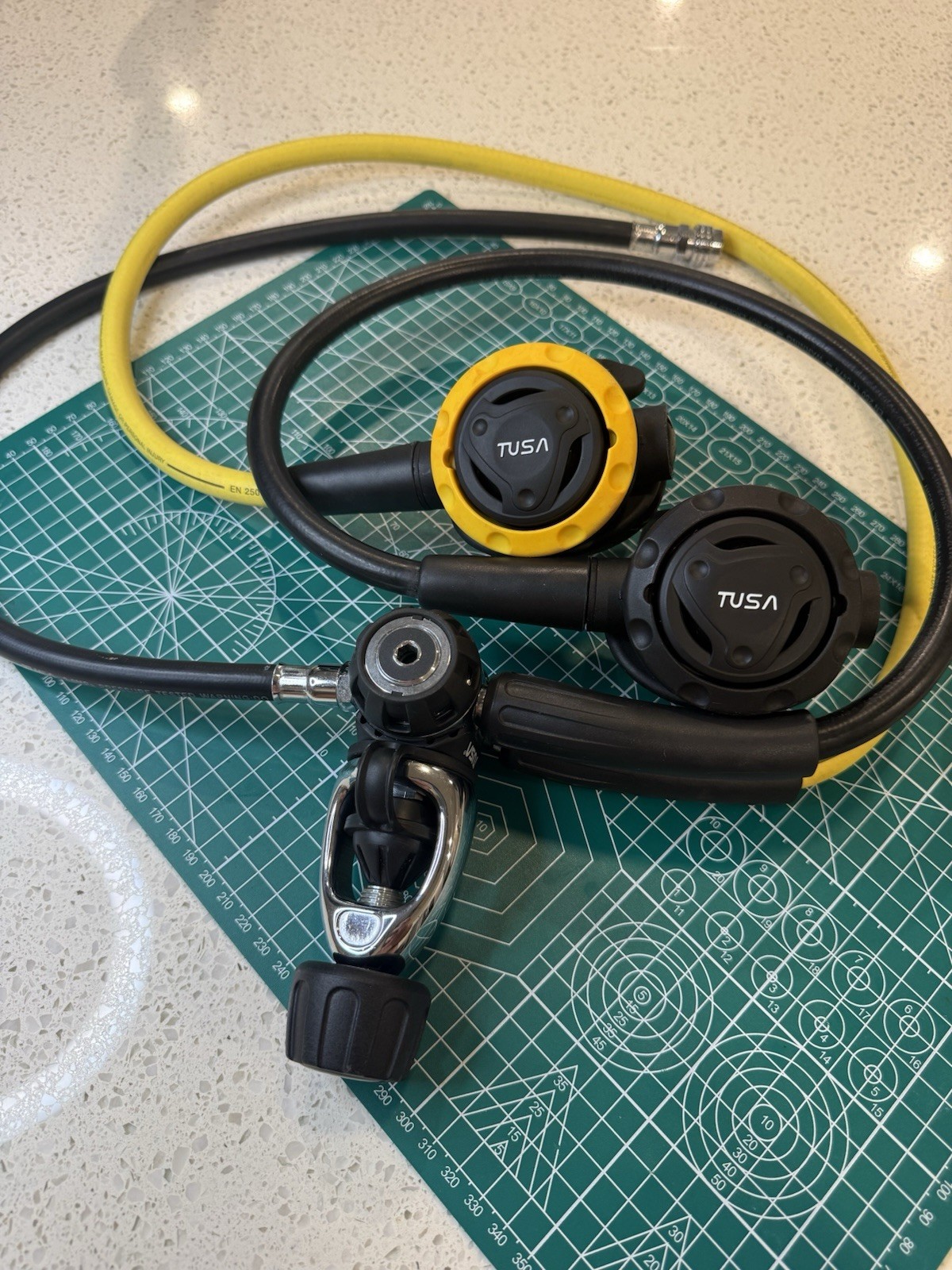 TUSA Rs1001 Regulator Set-Yoke- FANSTASTIC CONDITION