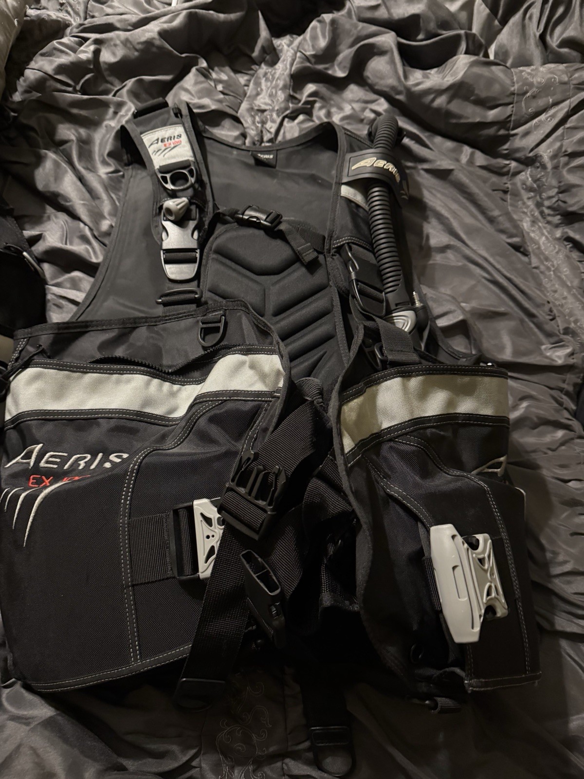 AERIS EX 100 Buoyancy Compensator Vest Large Scuba Diving BC Black