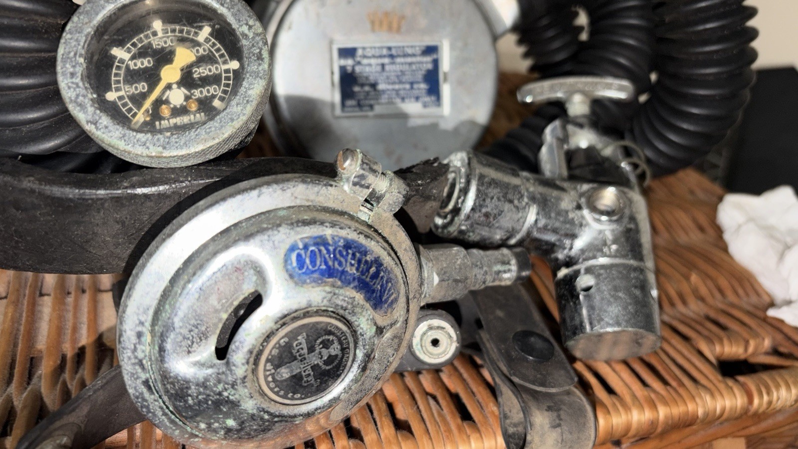 Aqua-Lung Aqua-Master Rare, Vintage 2-Stage Regulator w/ Hoses, Gauge, Conshelf!